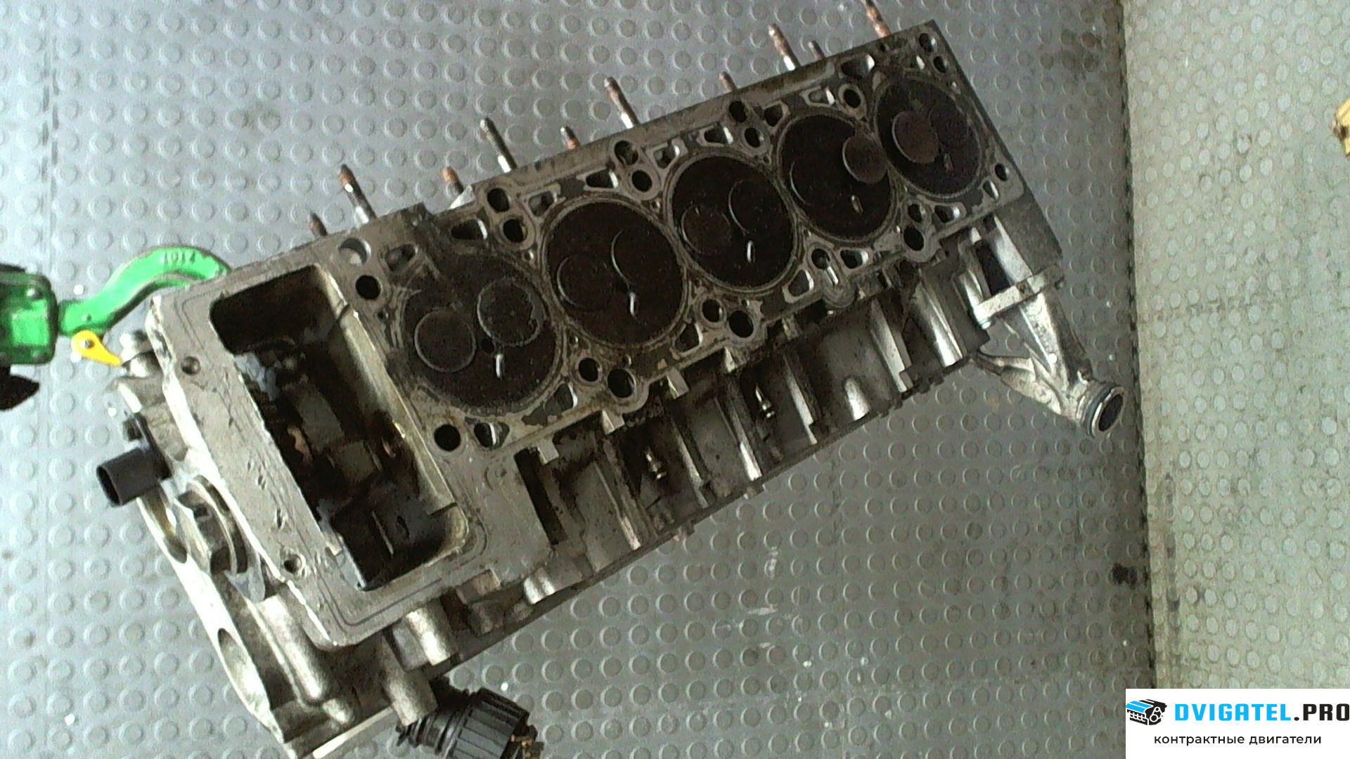 Головка блока цилиндров (ГБЦ) Volkswagen Touareg 2002 - 2007 AYH 5 л., Дизель, артикул 7767173