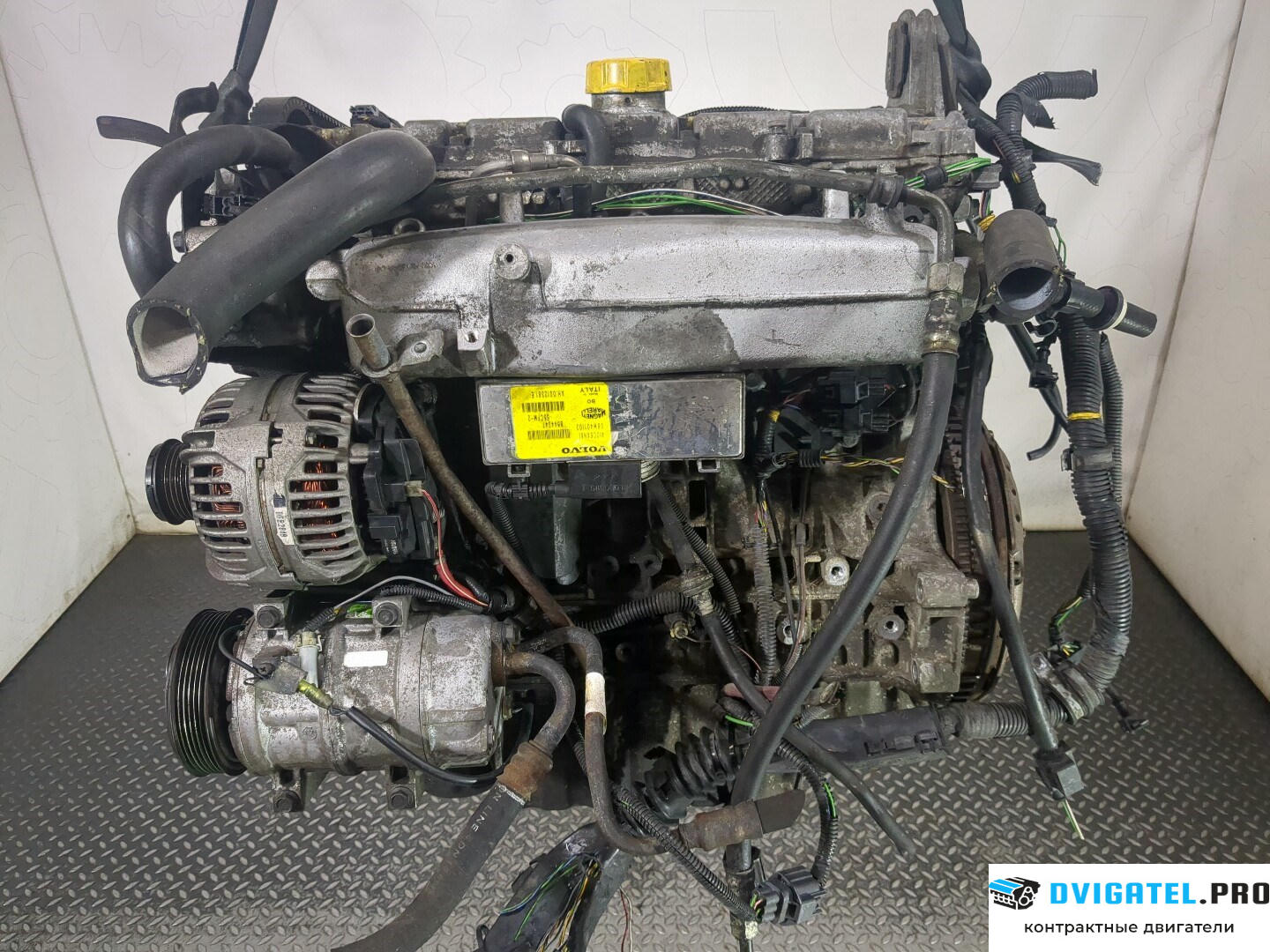 Двигатель Volvo V70 2001 - 2008 B5234T3 2.3 л., Бензин, Турбо-инжектор, артикул 8576750