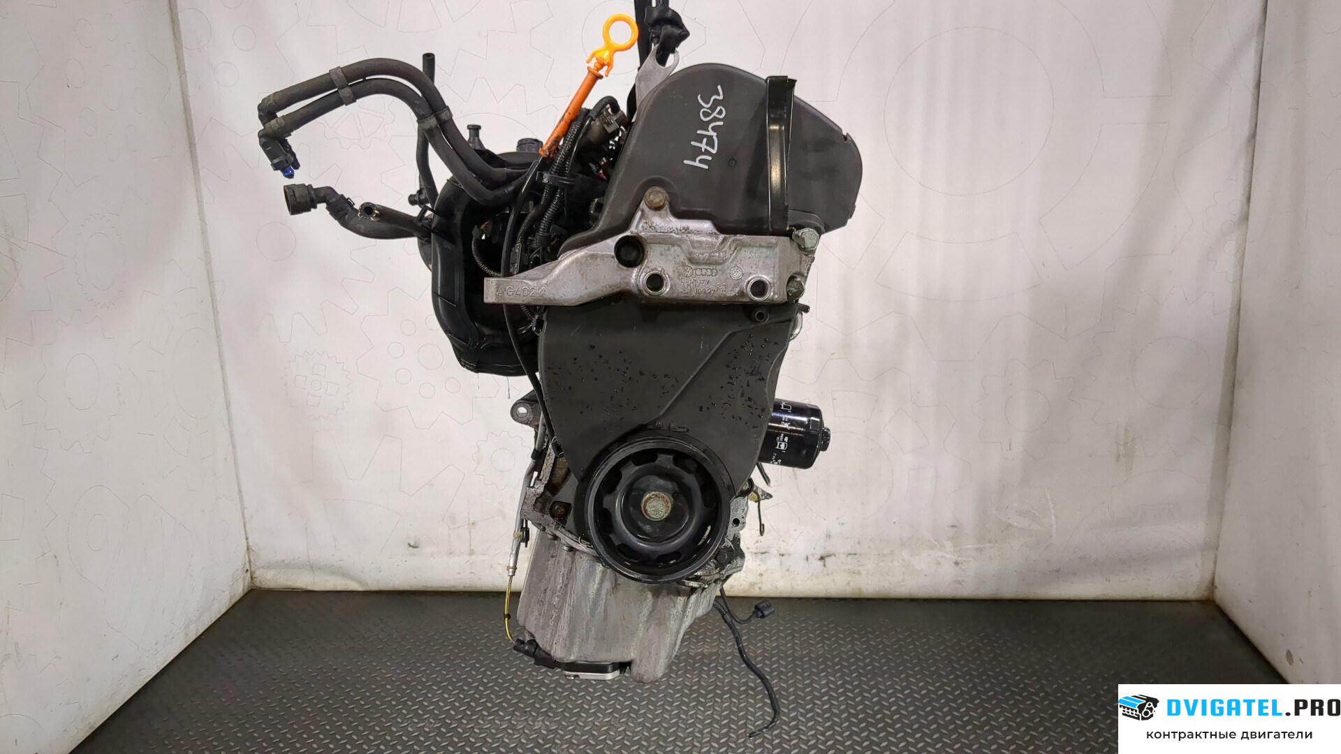 Двигатель Volkswagen Golf 4 1997 - 2005 APE 1.4 л., Бензин, Инжектор, артикул 9131272