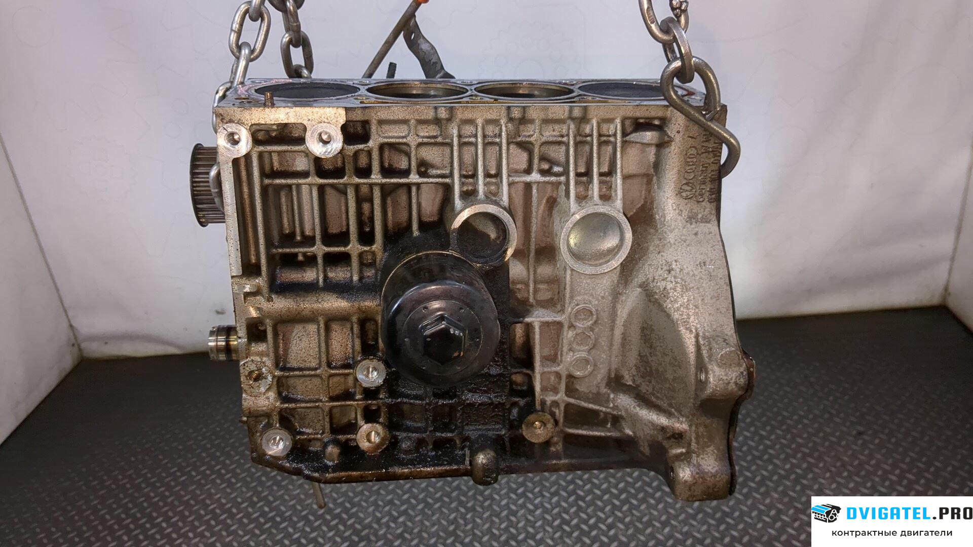 Шорт блок (Блок цилиндров) Seat Ibiza 4 2008 - 2012 CGGB 1.4 л., Бензин, Инжектор, артикул 9211728